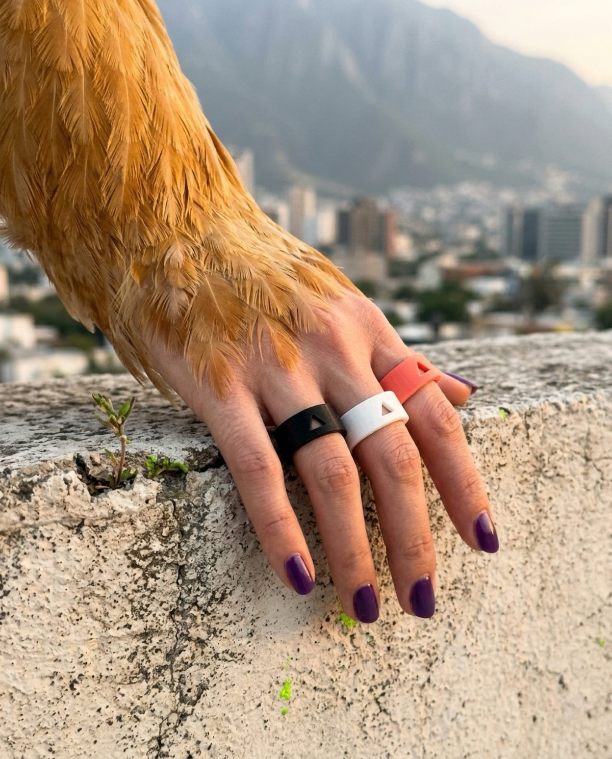 FK U** RINGS — Chicken hand close-up — ATTITUDE DESIGN - size-guide