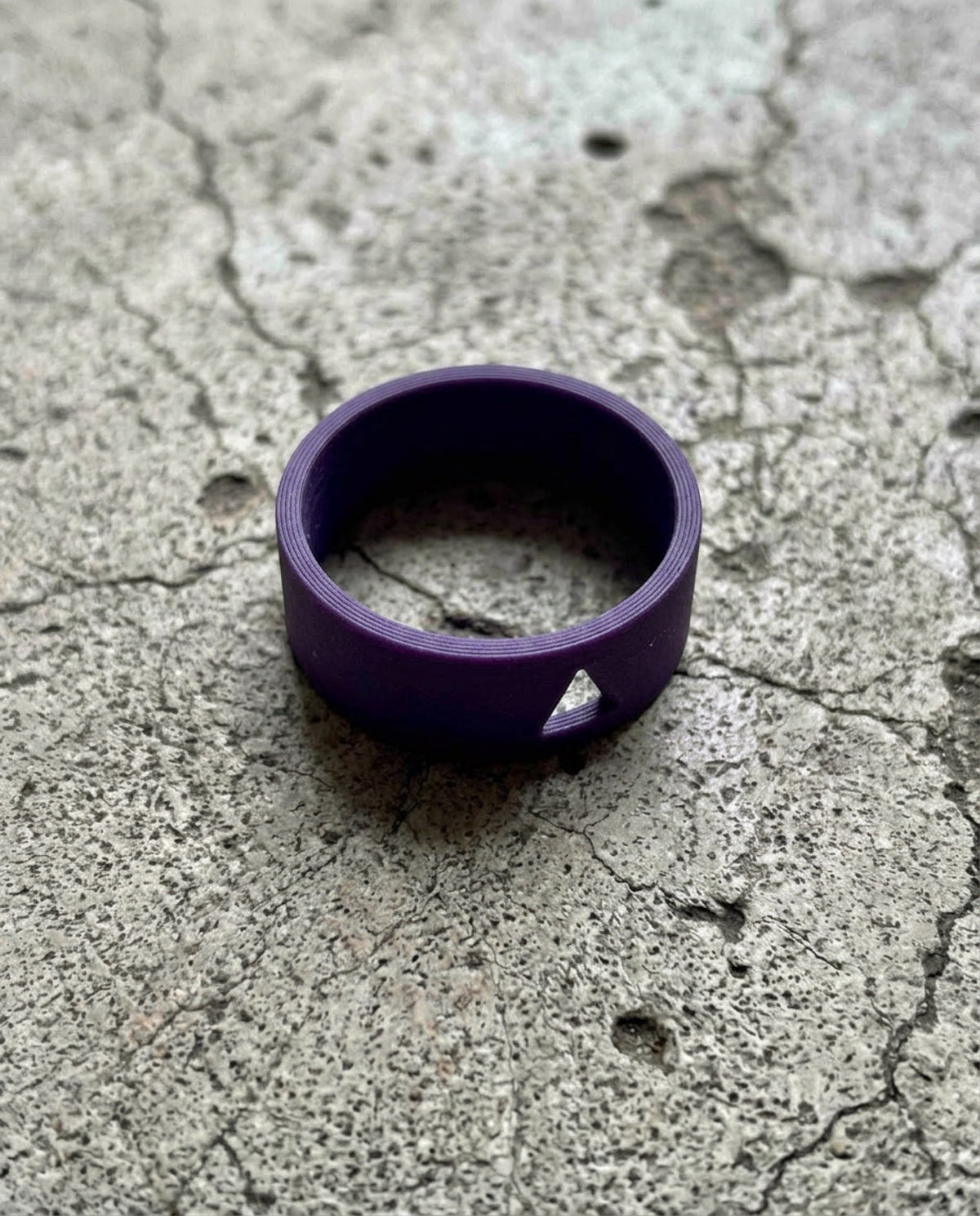 FK U** RINGS — Purple smooth ring on concrete — ATTITUDE DESIGN